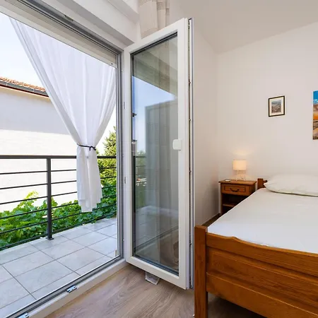 Apartament Mille Starigrad Paklenica